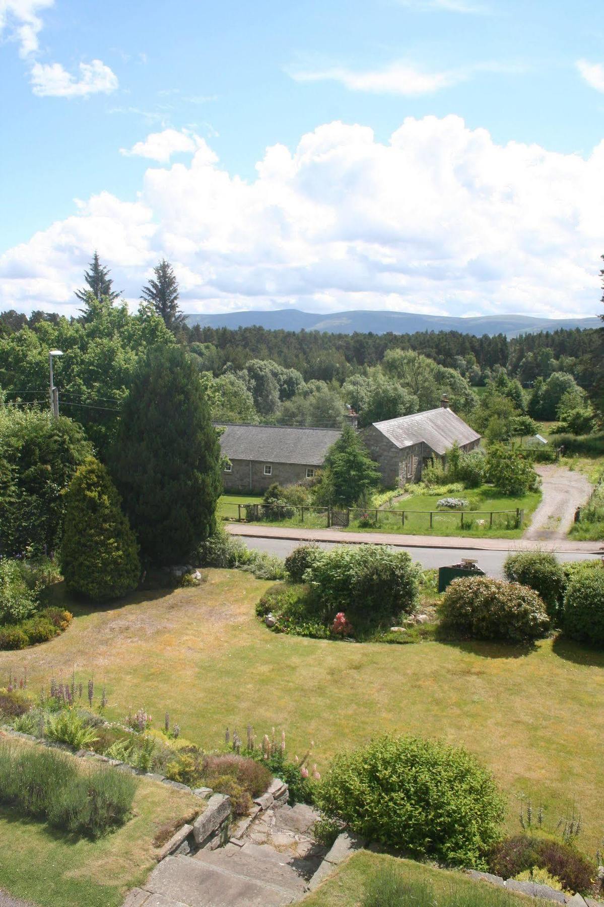 Rossmor Bed & Breakfast Grantown-on-Spey Zewnętrze zdjęcie